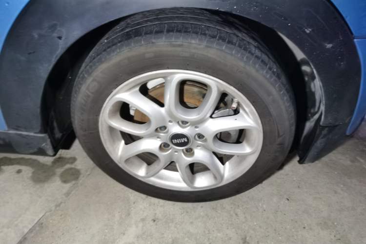 Used MINI 2014 1.5T COOPER Fun Right Front Wheel Hub