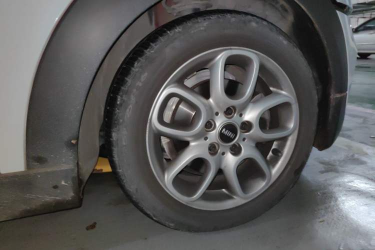 Used MINI 2014 1.5T COOPER Fun Right Front Wheel Hub