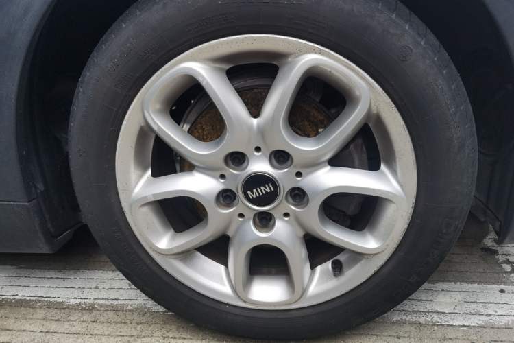 Used MINI 2014 1.5T COOPER Fun Right Front Wheel Hub