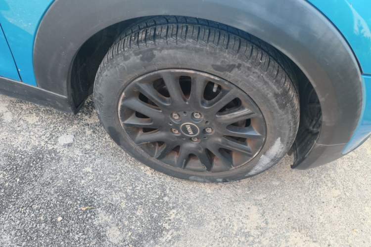 Used MINI 2014 1.5T COOPER Fun Right Front Wheel Hub