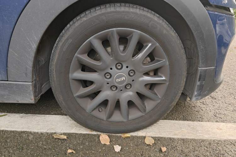 Used MINI 2014 1.5T COOPER Excitement Right Front Wheel Hub