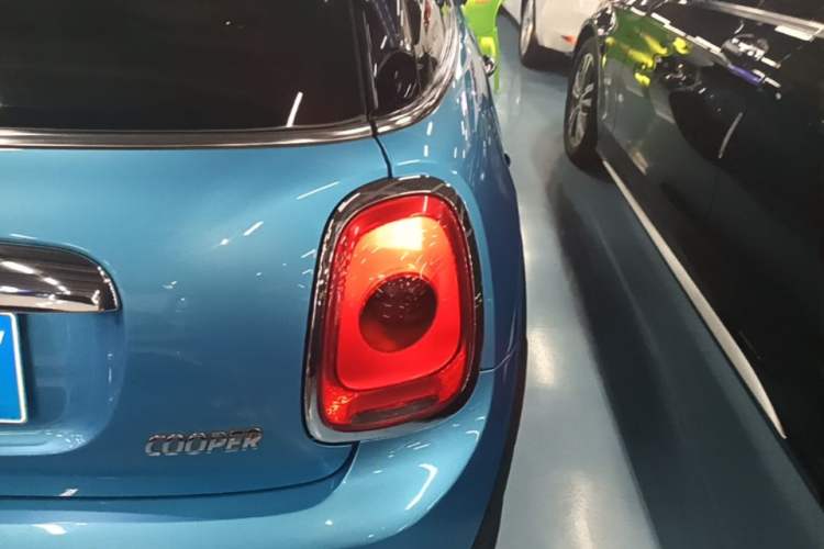 Used MINI 2014 1.5T COOPER Fun Right Rear Taillight