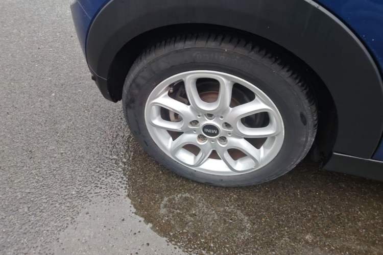 Used MINI 2014 1.2T ONE+ Right Rear Wheel Hub