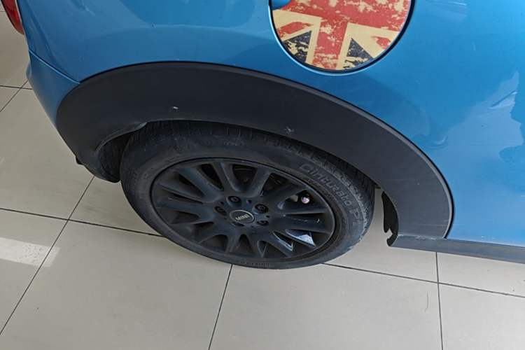 Used MINI 2014 1.2T ONE+ Right Rear Wheel Hub