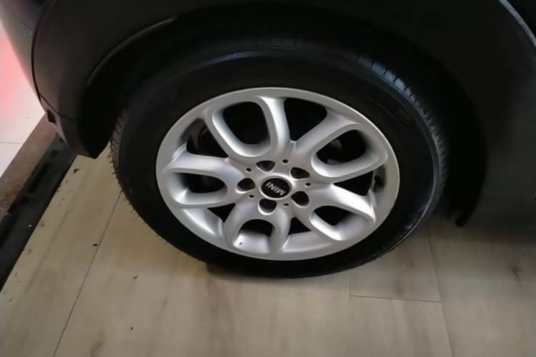 Used MINI 2014 1.5T COOPER Fun Right Rear Wheel Hub
