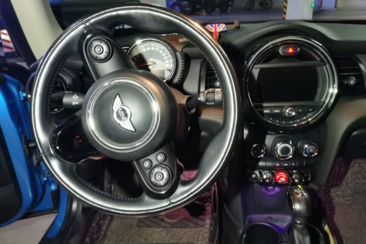 Used MINI 2014 1.5T COOPER Fun Steering Wheel