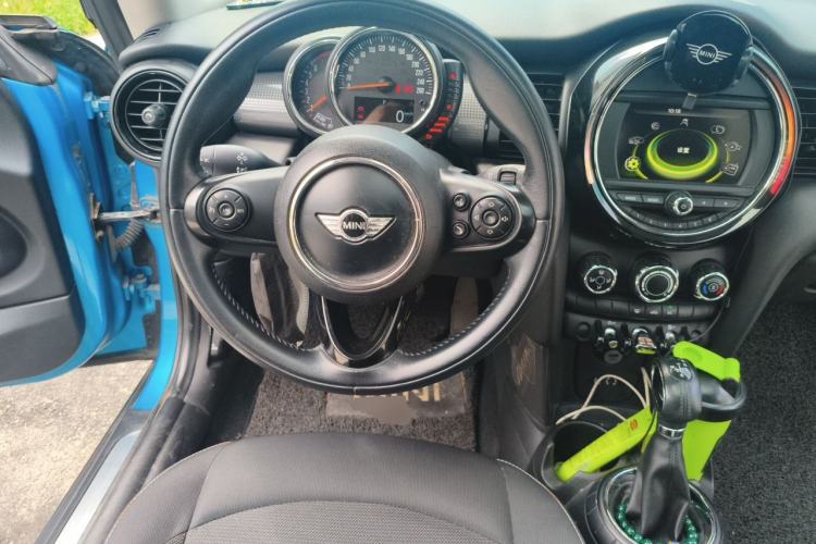 Used MINI 2014 1.5T COOPER Fun Steering Wheel