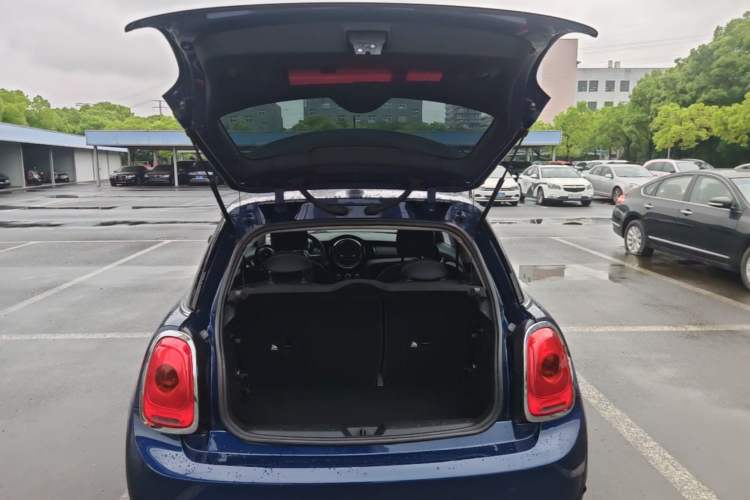Used MINI 2014 1.2T ONE+ Trunk