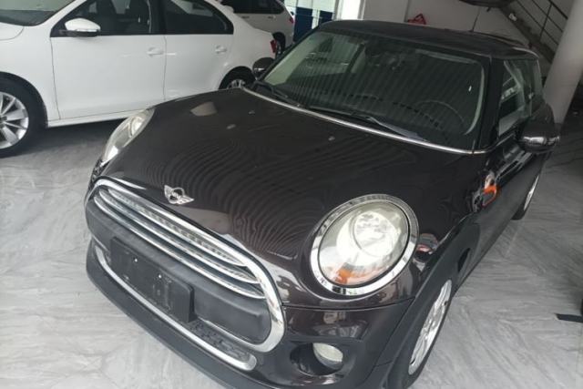 Ojetý MINI 2014 1.2T ONE