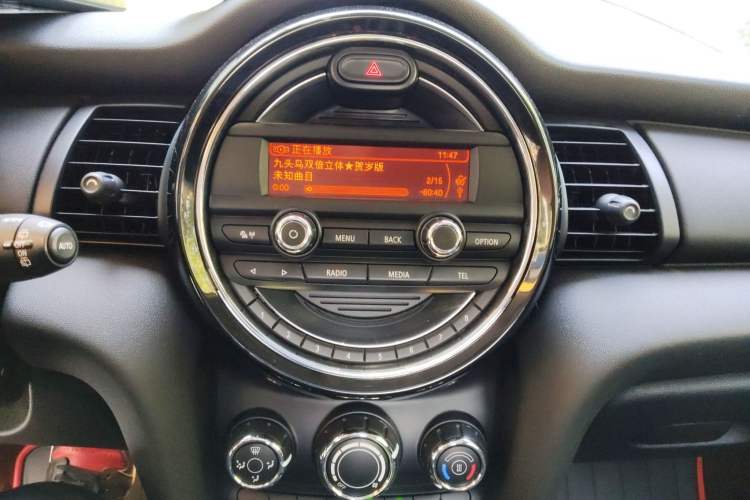 Used MINI 2014 1.2T ONE+ Audio And AC Panel