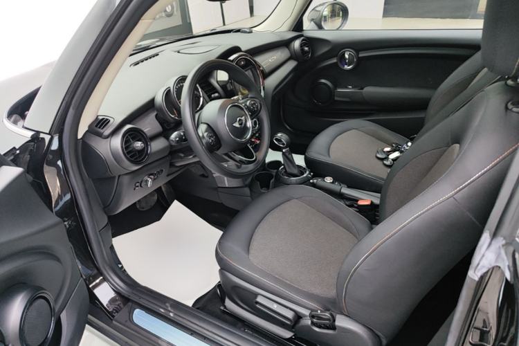 Used MINI 2014 1.5T COOPER Fun Driver Seat