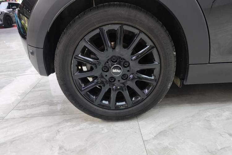 Used MINI 2014 1.5T COOPER Fun Exterior 2