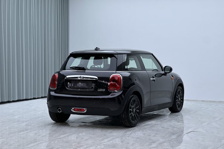 Used MINI 2014 1.5T COOPER Fun Exterior 8