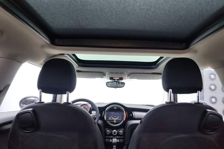 Used MINI 2014 1.5T COOPER Fun Headliner