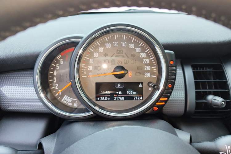 Used MINI 2014 1.5T COOPER Fun Instrument Cluster