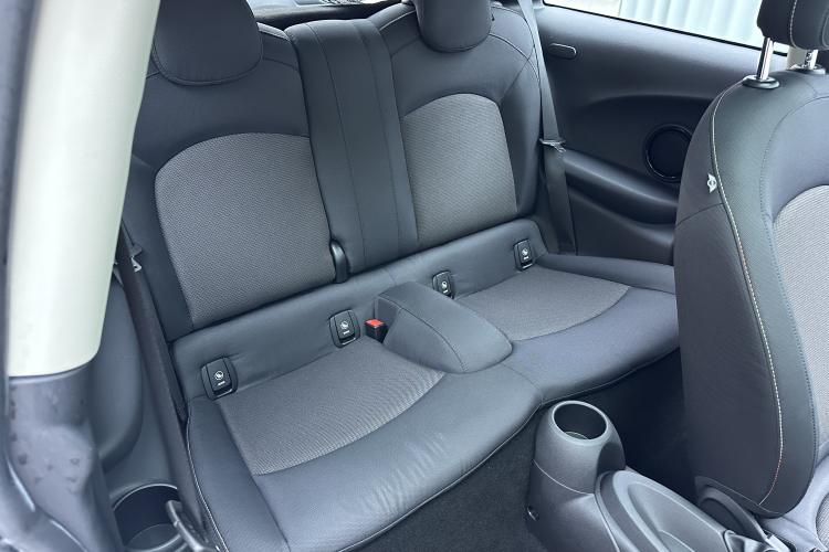 Used MINI 2014 1.5T COOPER Fun Interior 2