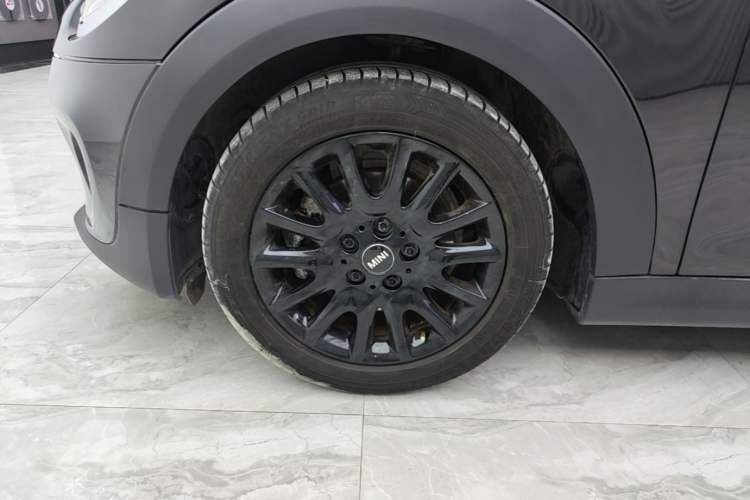 Used MINI 2014 1.5T COOPER Fun Left Front Wheel Hub