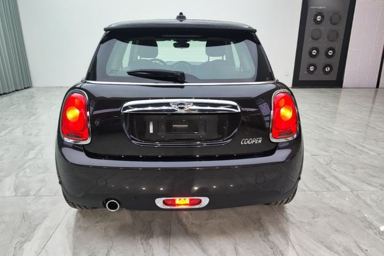Used MINI 2014 1.5T COOPER Fun Rear