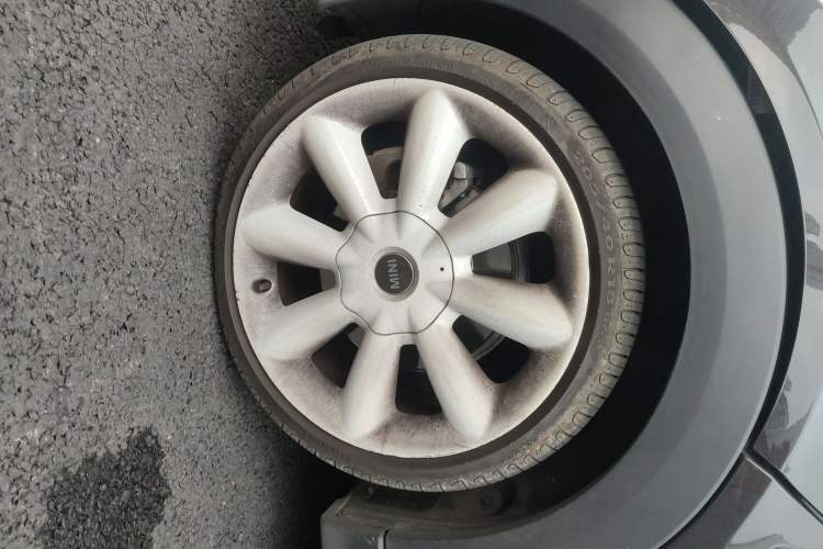Used MINI 2014 2.0T COOPER S Excitement Right Front Wheel Hub