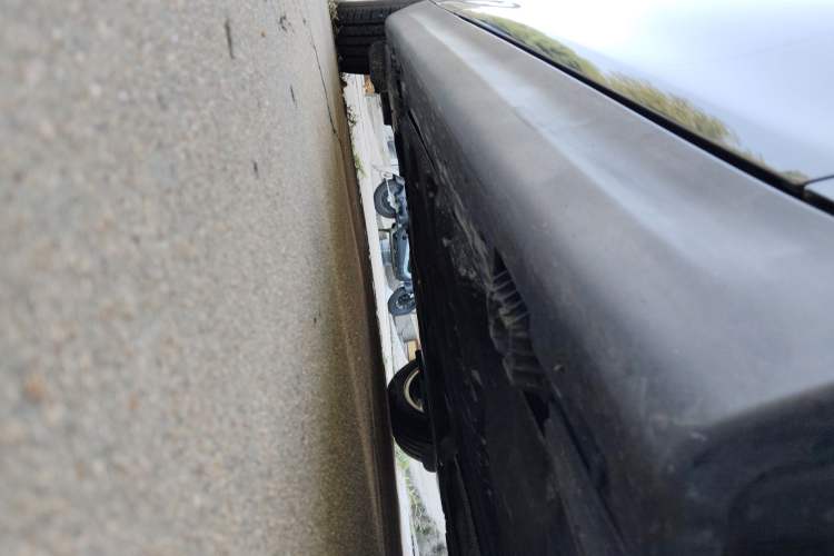Used MINI 2014 1.2T ONE+ Right Side Sill