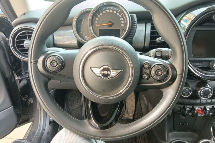 Used MINI 2014 1.5T COOPER Fun Steering Wheel