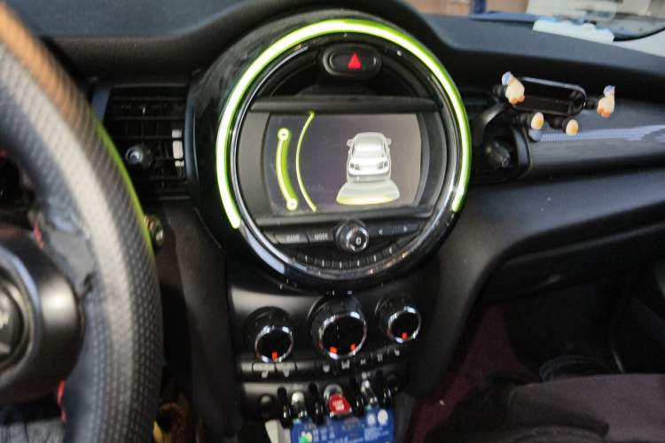 Used MINI 2014 1.5T COOPER Excitement Audio And AC Panel