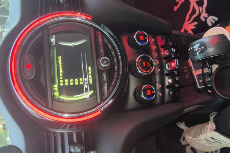 Used MINI 2014 1.5T COOPER Excitement Audio And AC Panel