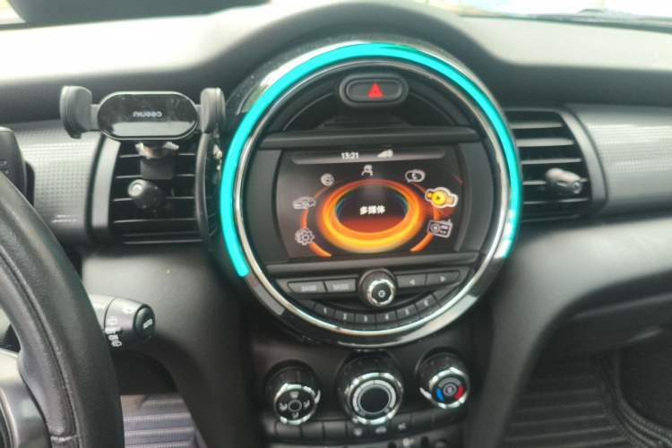 Used MINI 2014 1.5T COOPER Fun Audio And AC Panel