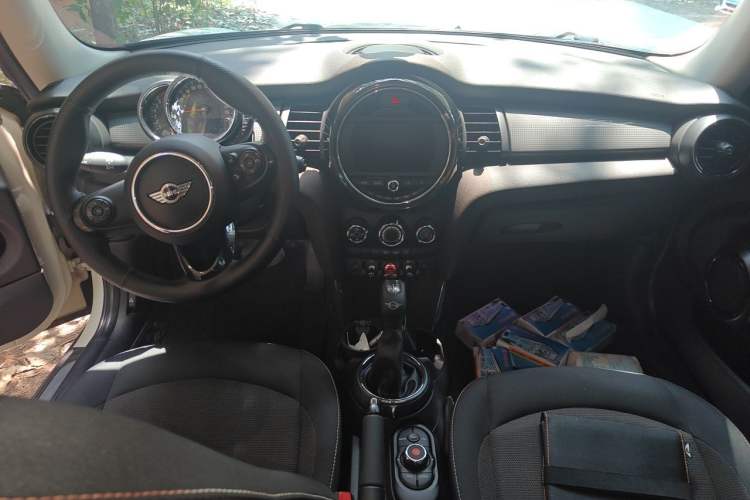 Used MINI 2014 1.5T COOPER Fun Center Console