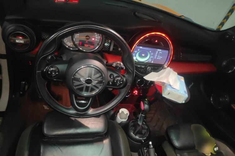 Used MINI 2014 2.0T COOPER S Excitement Center Console