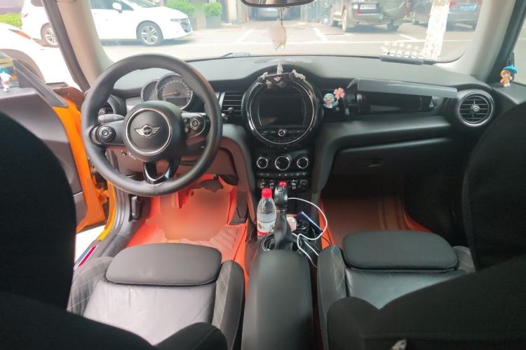 Used MINI 2014 1.5T COOPER Fun Center Console