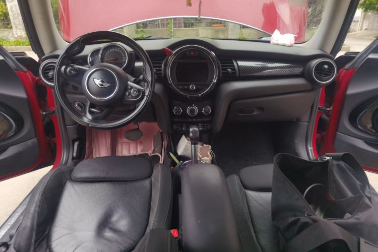 Used MINI 2014 2.0T COOPER S Fun Center Console