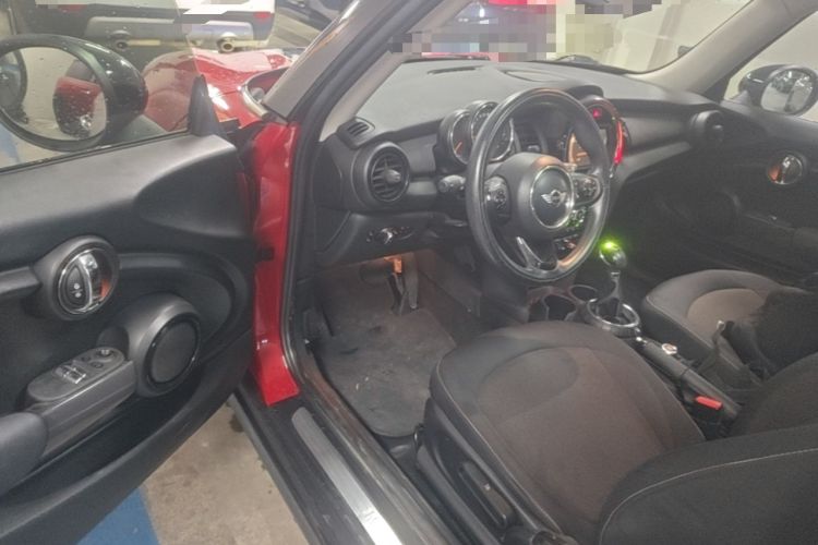 Used MINI 2014 1.5T COOPER Fun Driver Seat