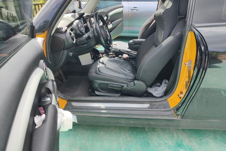 Used MINI 2014 1.5T COOPER Fun Driver Seat