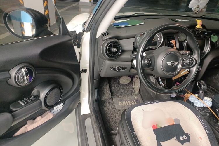 Used MINI 2014 1.5T COOPER Fun Driver Seat