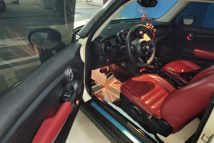 Used MINI 2014 1.5T COOPER Fun Driver Seat