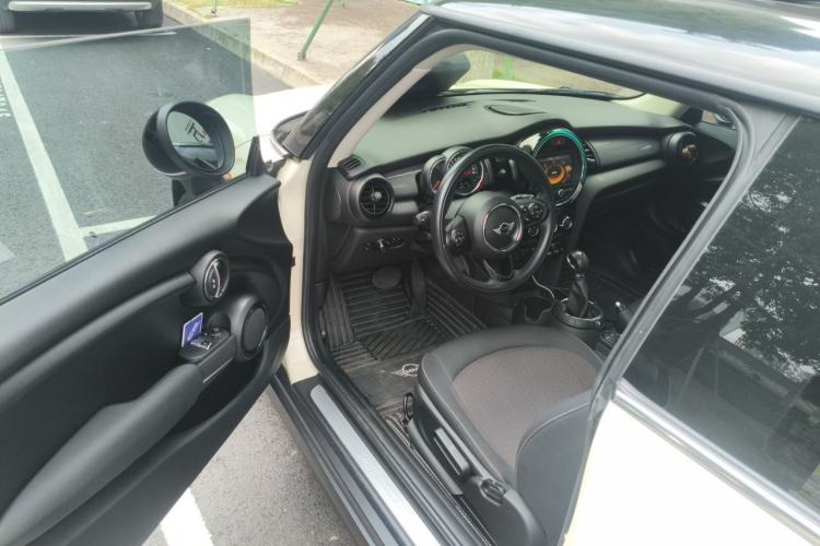 Used MINI 2014 1.5T COOPER Fun Driver Seat