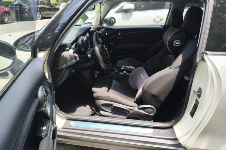 Used MINI 2014 1.5T COOPER Excitement Driver Seat