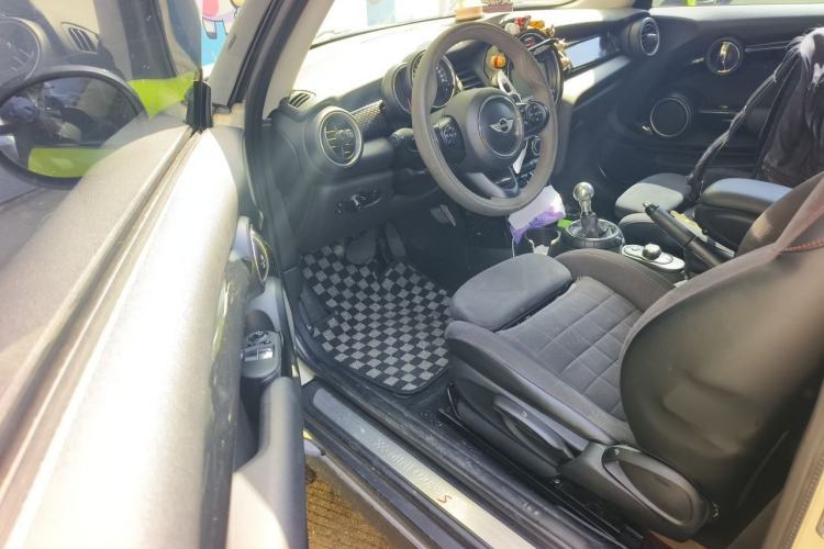 Used MINI 2014 2.0T COOPER S Fun Driver Seat