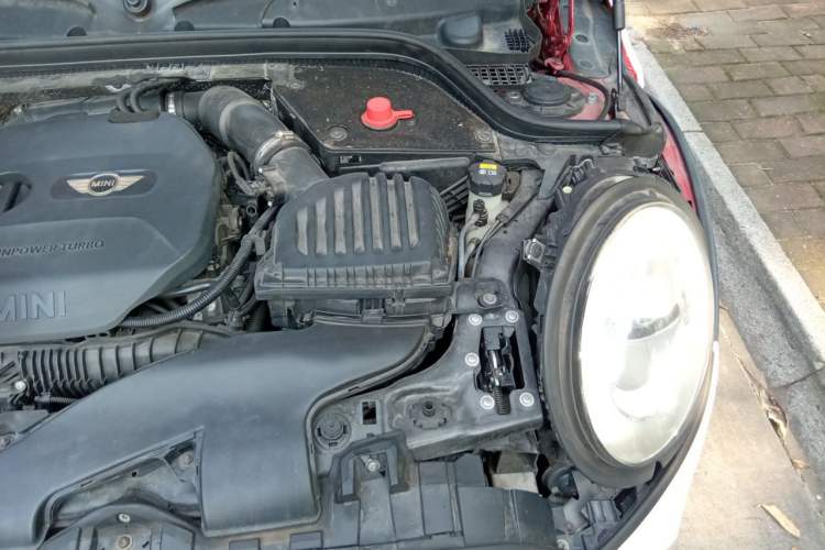 Used MINI 2014 2.0T COOPER S Fun Engine Bay Left