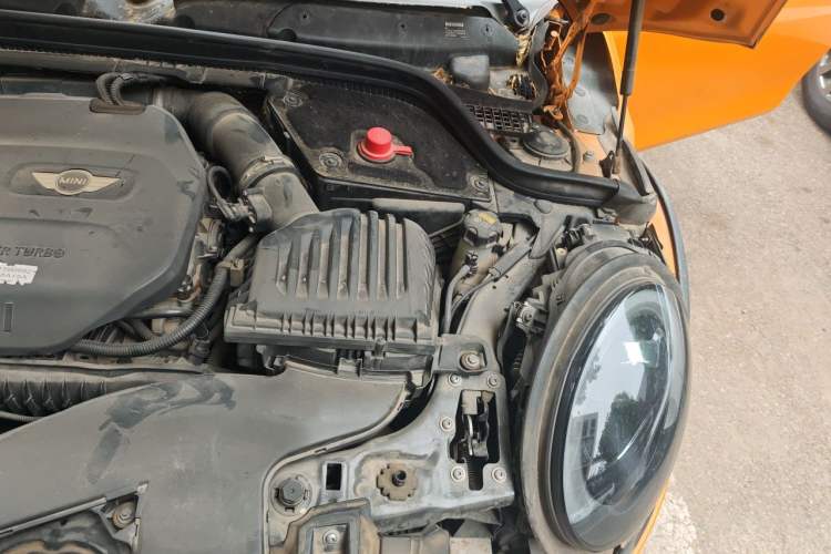 Used MINI 2014 1.5T COOPER Fun Engine Bay Left
