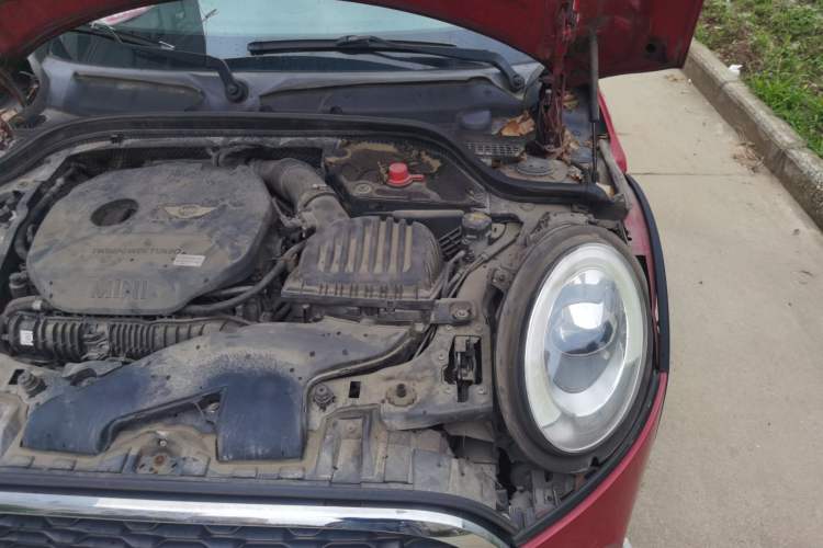 Used MINI 2014 2.0T COOPER S Fun Engine Bay Left