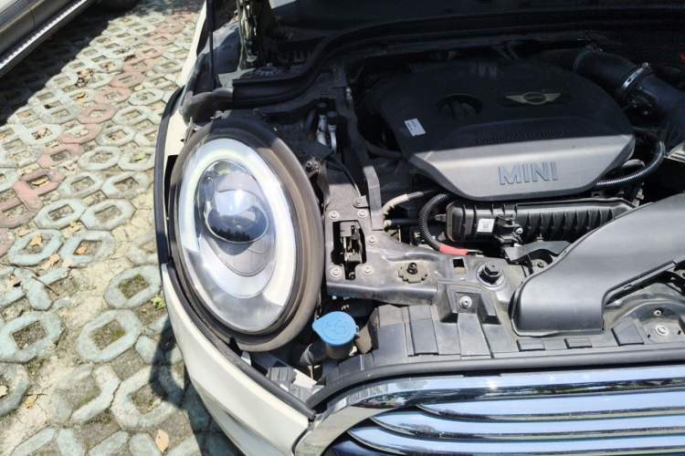 Used MINI 2014 1.5T COOPER Excitement Engine Bay Right
