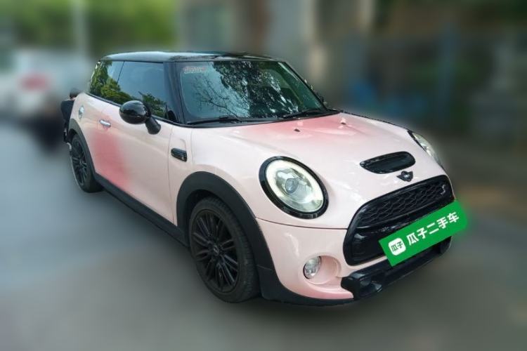 Used MINI 2014 2.0T COOPER S Fun Front Right 45 Deg