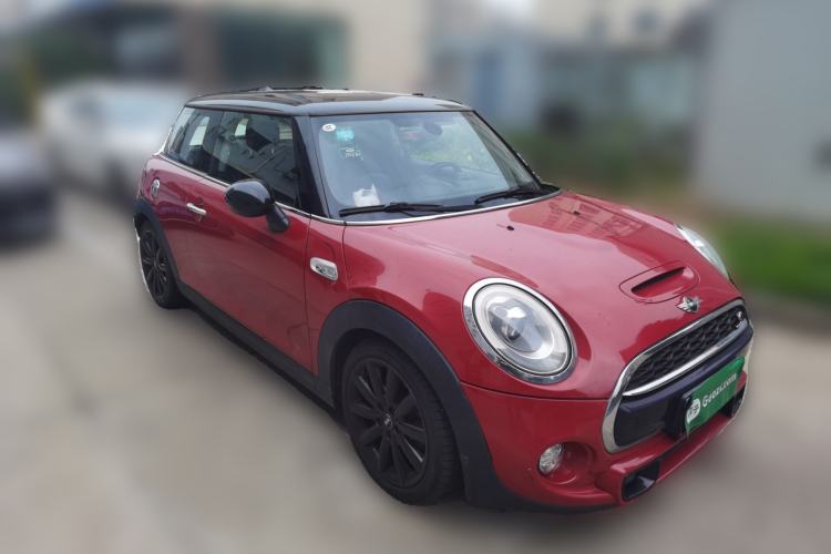 Used MINI 2014 2.0T COOPER S Fun Front Right 45 Deg