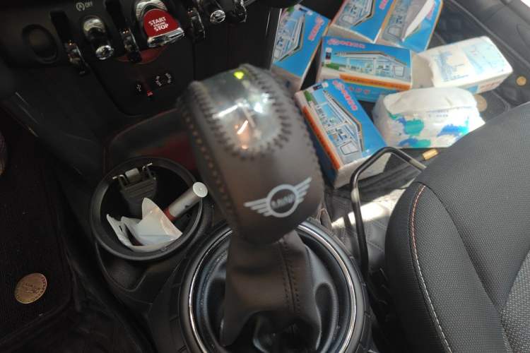 Used MINI 2014 1.5T COOPER Fun Gear Lever