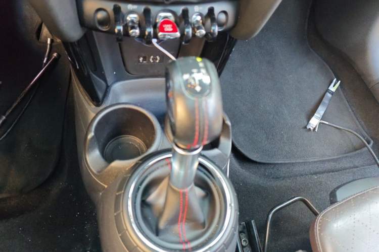 Used MINI 2014 2.0T COOPER S Excitement Gear Lever