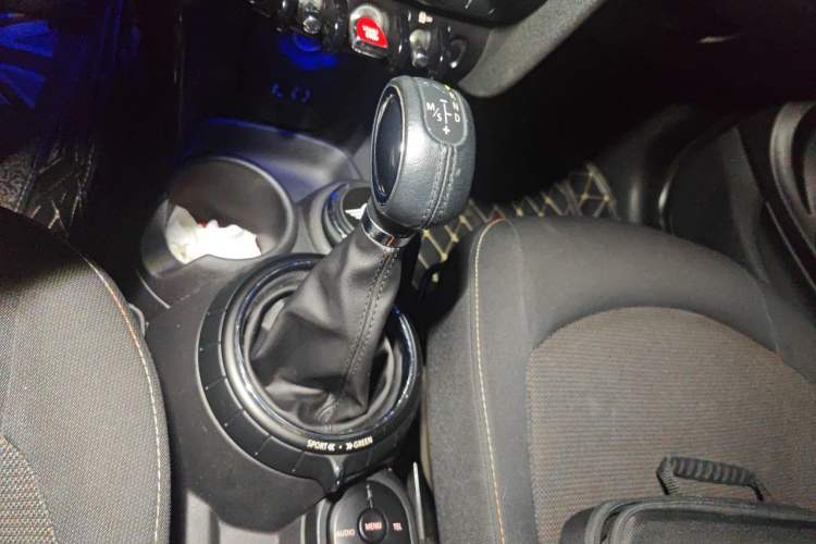 Used MINI 2014 1.5T COOPER Fun Gear Lever