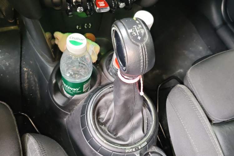 Used MINI 2014 1.5T COOPER Excitement Gear Lever