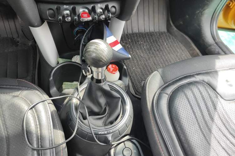 Used MINI 2014 1.5T COOPER Fun Gear Lever